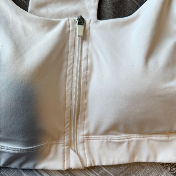 Tek Gear White and Black Sports Bras - Picture 4 of 6